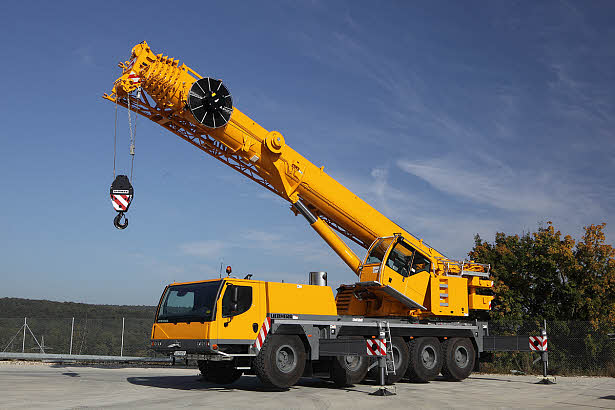 Самоходный автокран Liebherr LTM 1095-5.1 Самоходный автокран Liebherr LTM 1095-5.1