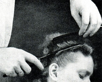 Рис. 176. Выработка основной волны боковой исходной линии при полном использовании естественного роста волос