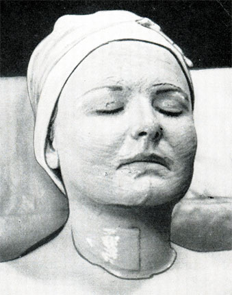 Рис. 362. Готовая маска