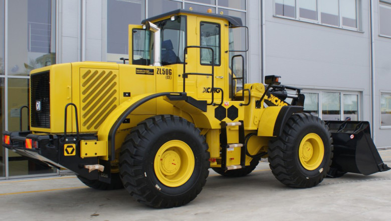 Фронтальный погрузчик XCMG ZL50G Фронтальный погрузчик XCMG ZL50G