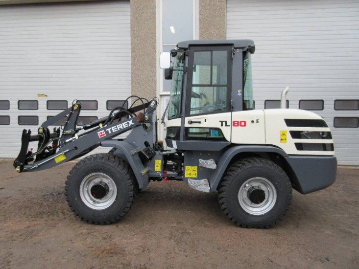 Фронтальный погрузчик Terex TL 80 Фронтальный погрузчик Terex TL 80