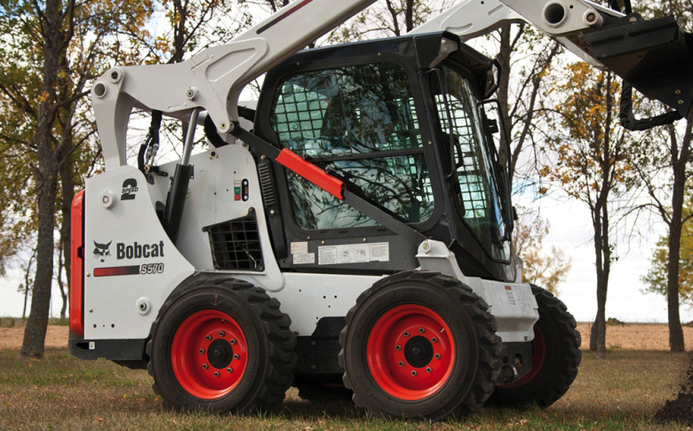Мини-погрузчик Bobcat S570 Мини-погрузчик Bobcat S570