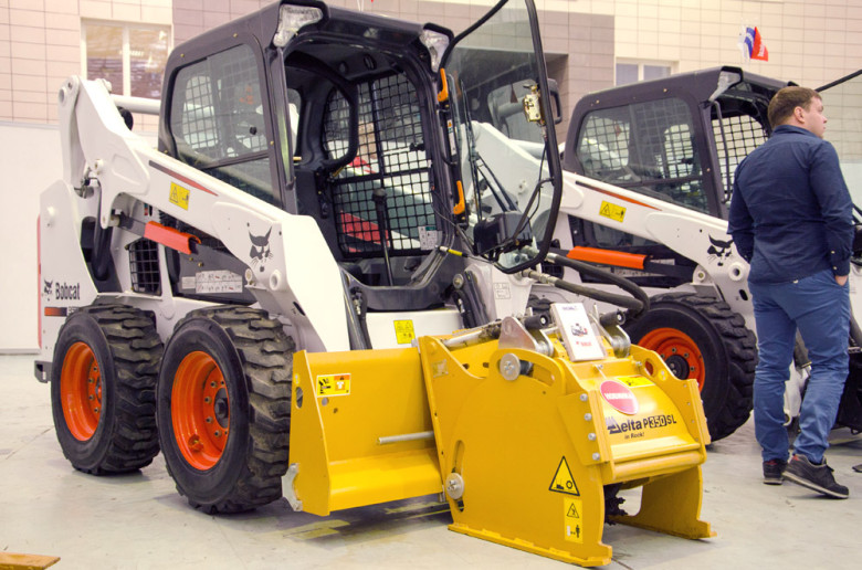 Мини-погрузчик Bobcat S175 Мини-погрузчик Bobcat S175