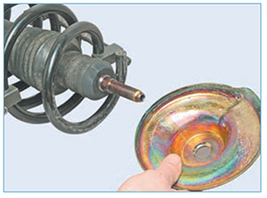 Snjatie-amortizatornoj-stojki-razborka-13.jpg