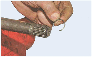 zamena-naruzhnogo-sharnira-10.jpg