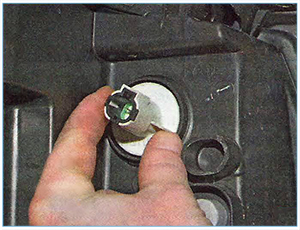 Zamena_lamp_v_blok_fare_10.jpg