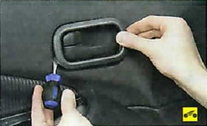 Nissan Almera Classic. ДВЕРИ. СНЯТИЕ И УСТАНОВКА ОБИВКИ ПЕРЕДНЕЙ ДВЕРИ