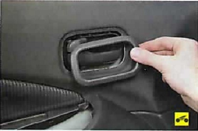 Nissan Almera Classic. ДВЕРИ. СНЯТИЕ И УСТАНОВКА ОБИВКИ ПЕРЕДНЕЙ ДВЕРИ