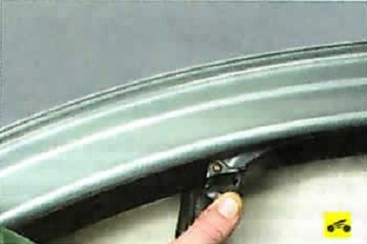 Nissan Almera Classic. ДВЕРИ. ЗАМЕНА НЕПОДВИЖНОГО СТЕКЛА ЗАДНЕЙ ДВЕРИ