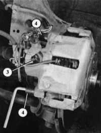 11.9 Замена колодок дисковых тормозных механизмов Audi 80
